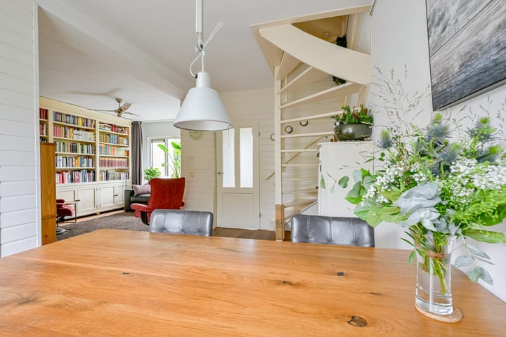 Photo 14 of Pieter Wariuslaan 11