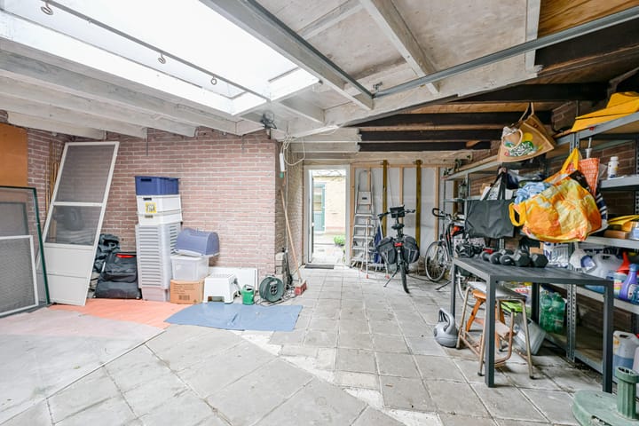 Photo 38 of Pieter Wariuslaan 11