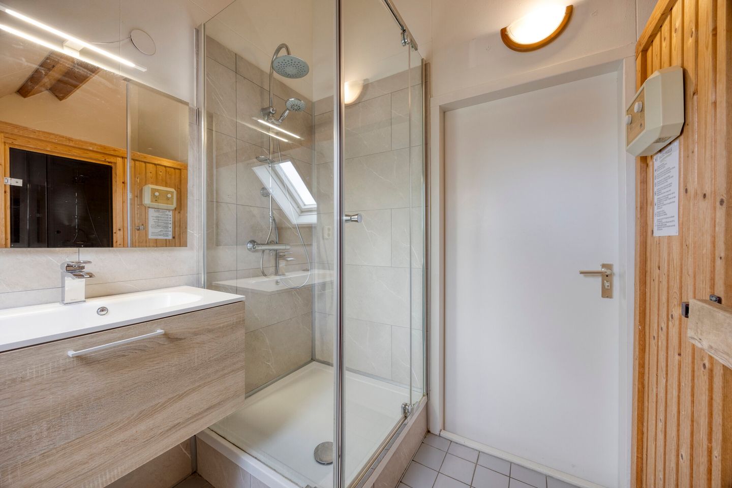 Foto 19 van Binnendijk 2-077