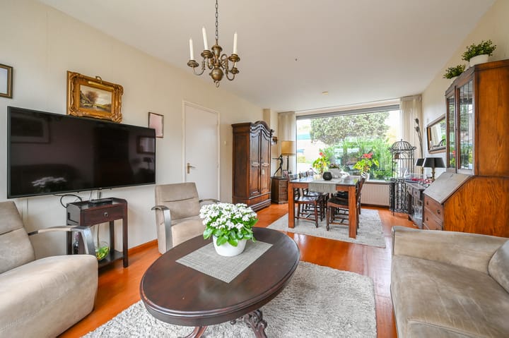 Photo 10 of Koolmeesstraat 9