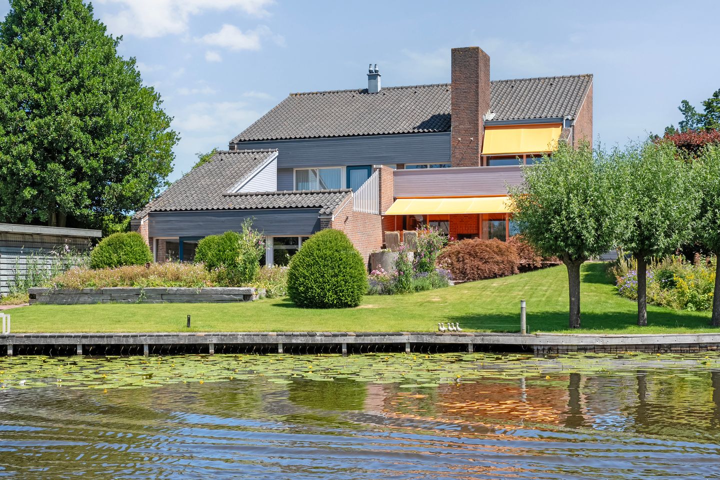 Photo 1 of Graaf Lodewijklaan 9