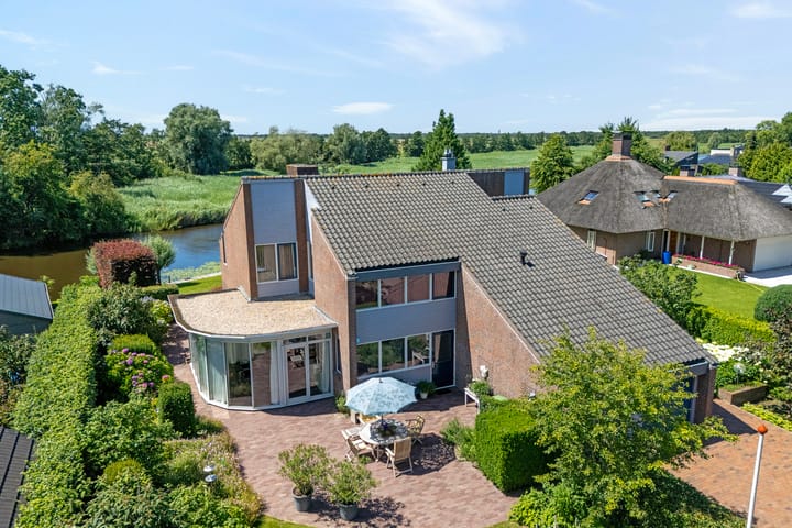 Photo 2 of Graaf Lodewijklaan 9