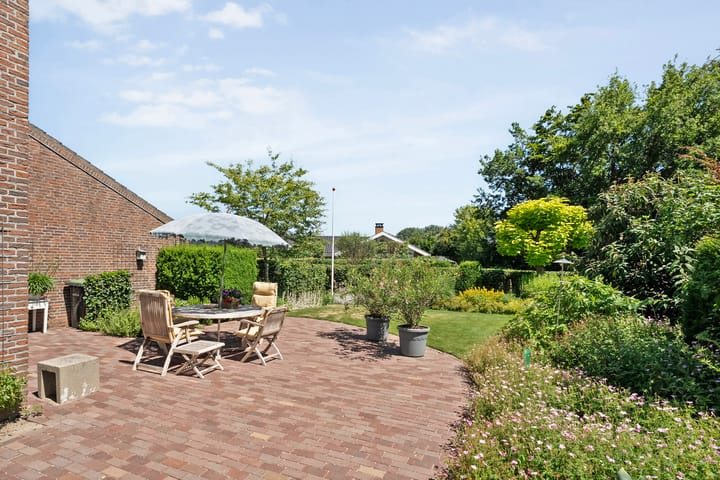 Foto 58 van Graaf Lodewijklaan 9