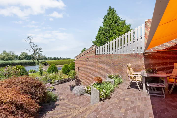 Foto 63 van Graaf Lodewijklaan 9