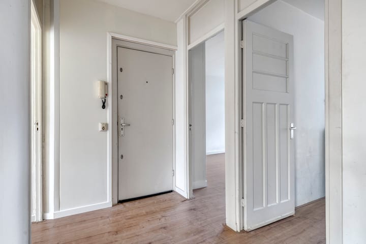 Photo 10 of Rijnstraat 235-2