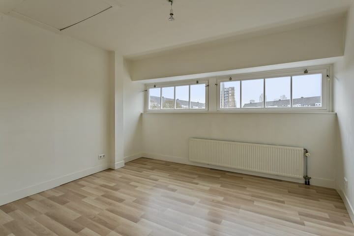 Photo 16 of Merwedeplein 62