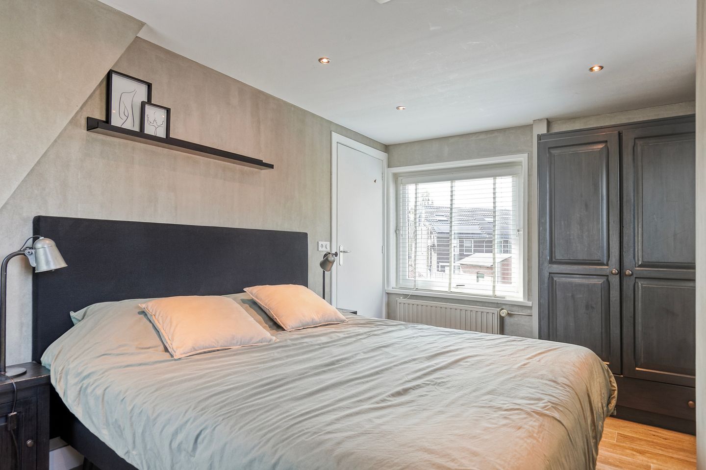 Foto 19 van De Genestetstraat 2