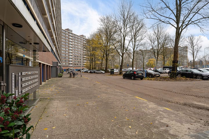 Foto 6 van Valeriusrondeel 10