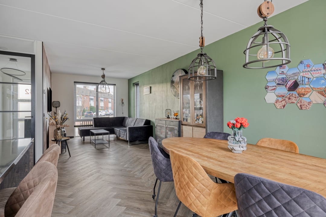Photo 11 of Deestraat 42