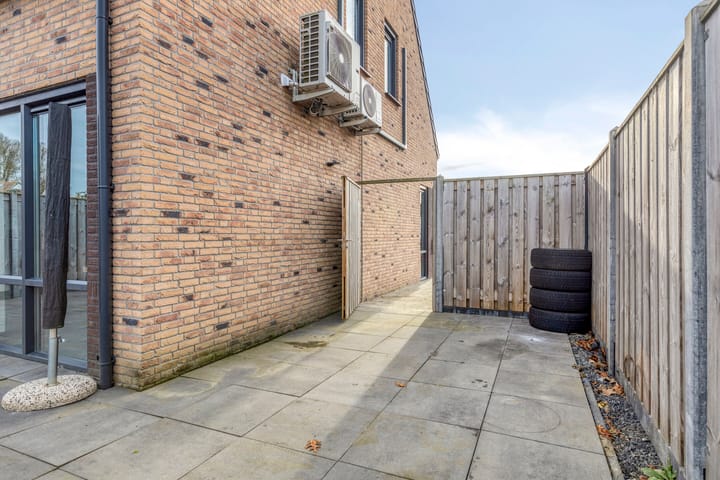 Foto 38 van Deestraat 42