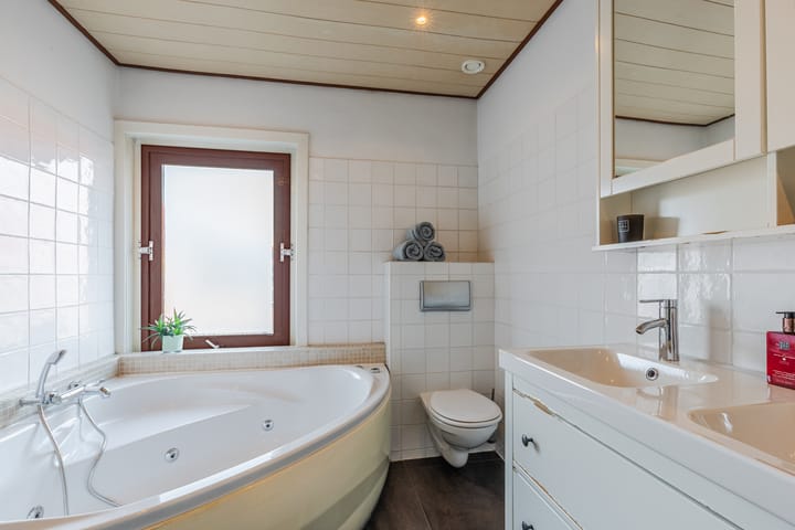 Photo 4 of Vermeerstraat 17