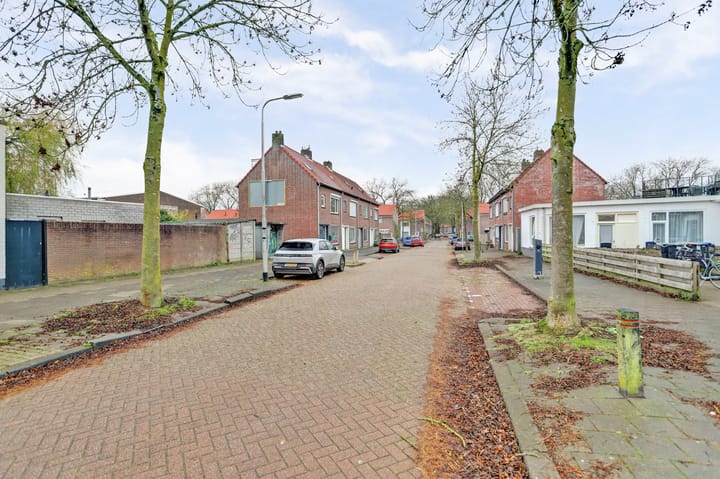 Foto 37 van Joost van de Mortelstraat 4