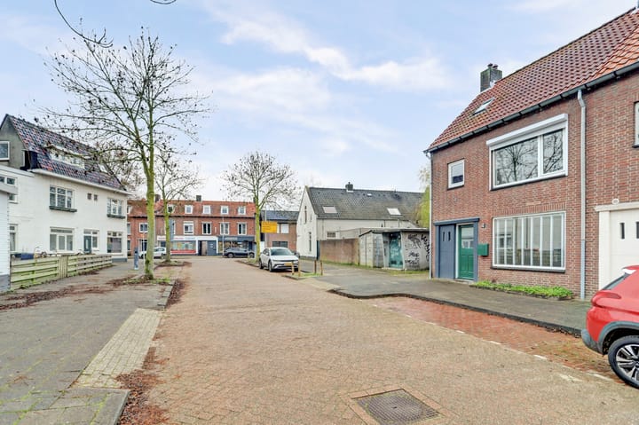 Foto 36 van Joost van de Mortelstraat 4