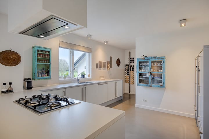 Photo 2 of Bunschoterstraat 31-B