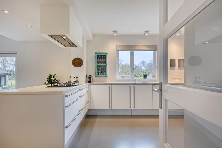 Photo 11 of Bunschoterstraat 31-B