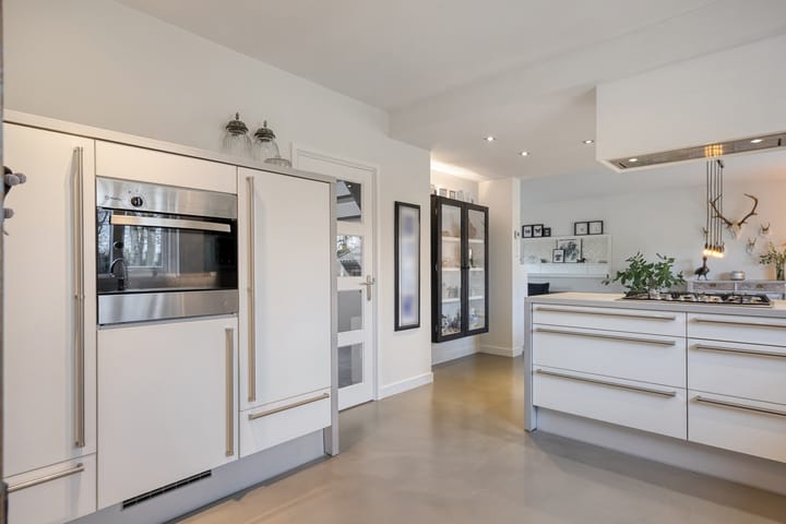 Photo 13 of Bunschoterstraat 31-B