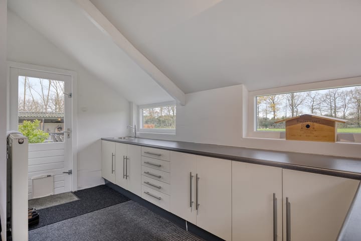 Photo 24 of Bunschoterstraat 31-B