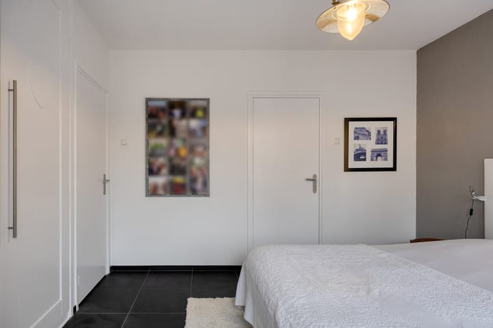 Photo 26 of Bunschoterstraat 31-B