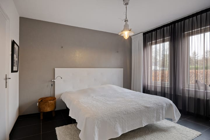 Photo 27 of Bunschoterstraat 31-B