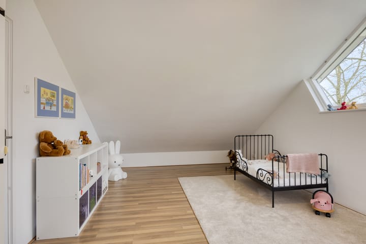 Photo 37 of Bunschoterstraat 31-B