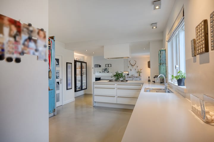 Photo 14 of Bunschoterstraat 31-B