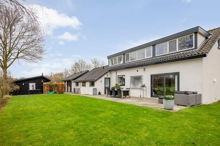 Photo 45 of Bunschoterstraat 31-B