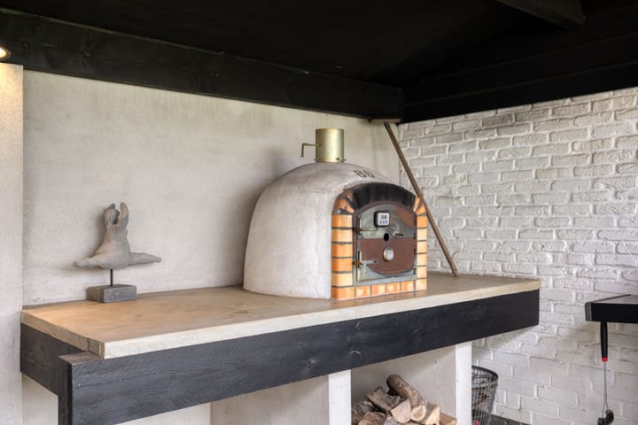 Photo 52 of Bunschoterstraat 31-B