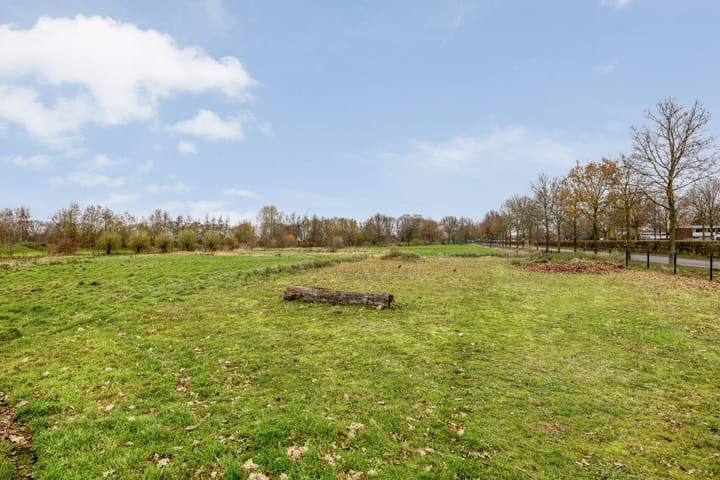 Photo 63 of Bunschoterstraat 31-B