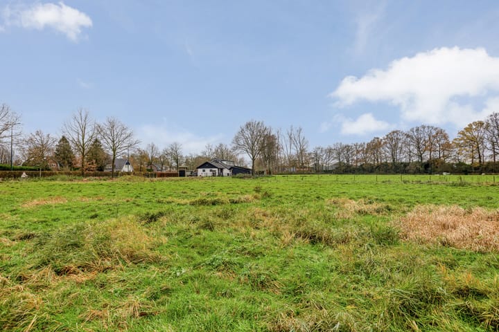 Photo 64 of Bunschoterstraat 31-B