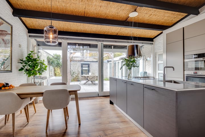 Photo 12 of Walstro 38