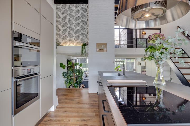 Photo 10 of Walstro 38