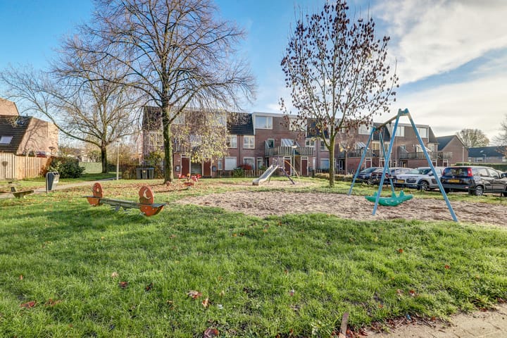 Photo 4 of Aalburgstraat 90