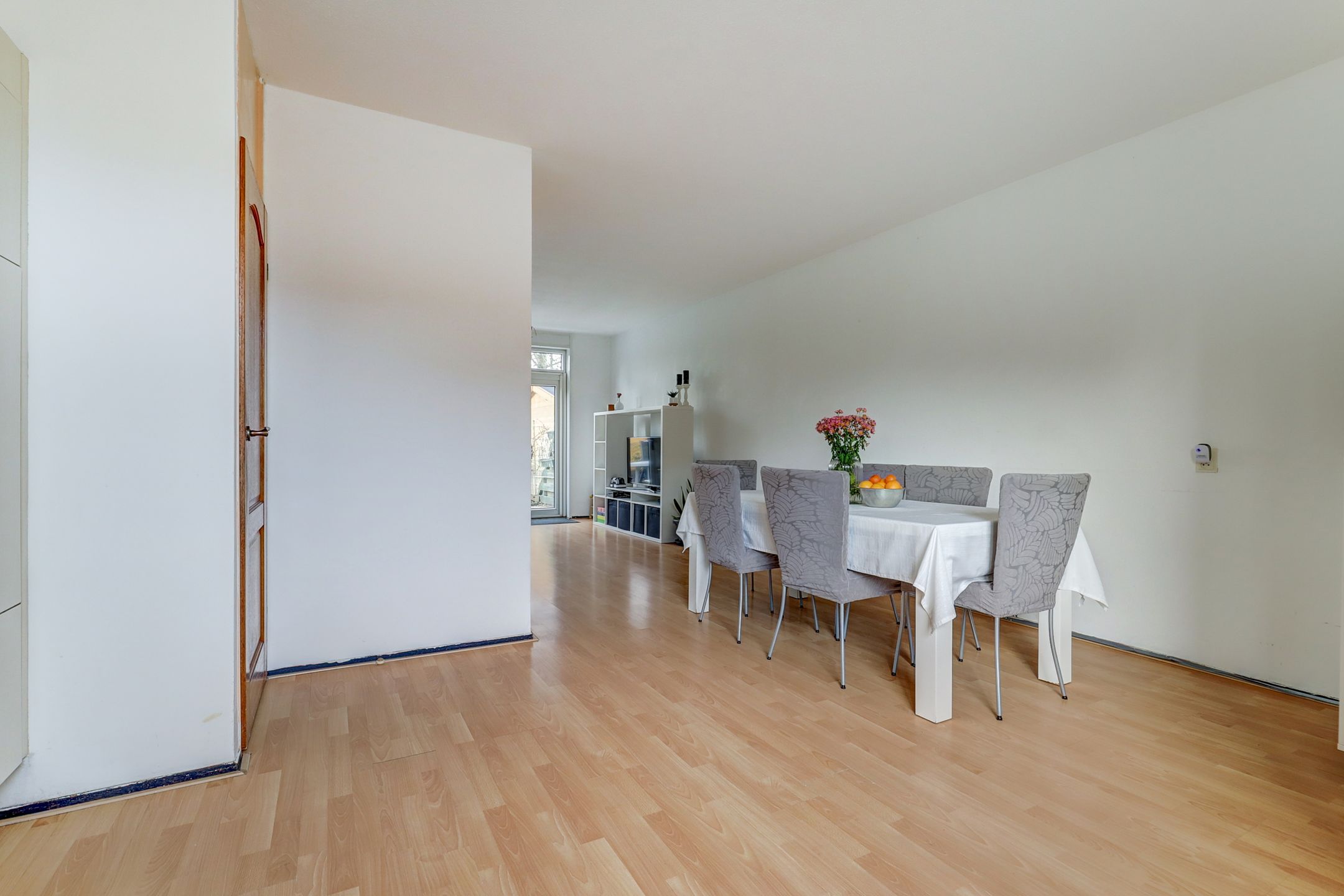 Photo 9 of Aalburgstraat 90