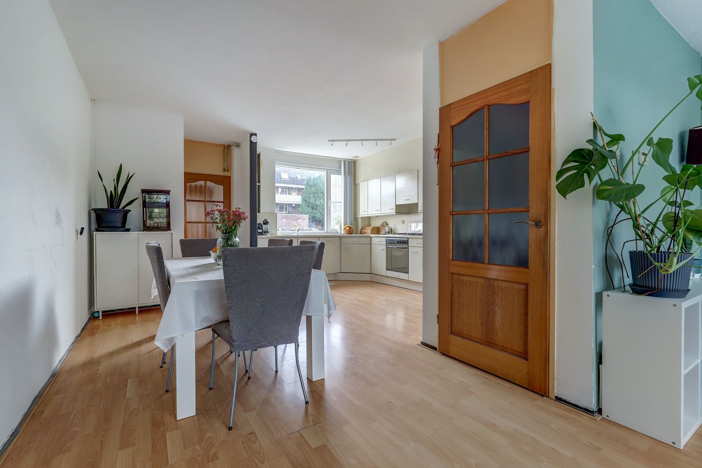 Photo 10 of Aalburgstraat 90