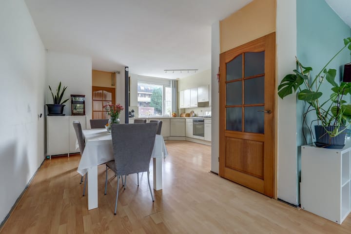 Foto 10 van Aalburgstraat 90