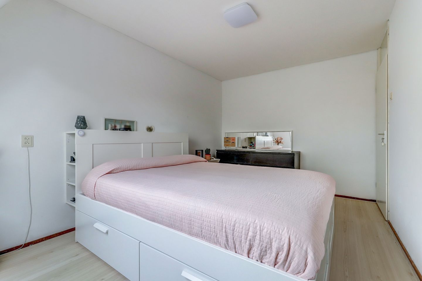 Photo 20 of Aalburgstraat 90