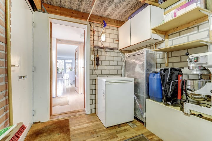 Foto 29 van Aalburgstraat 90