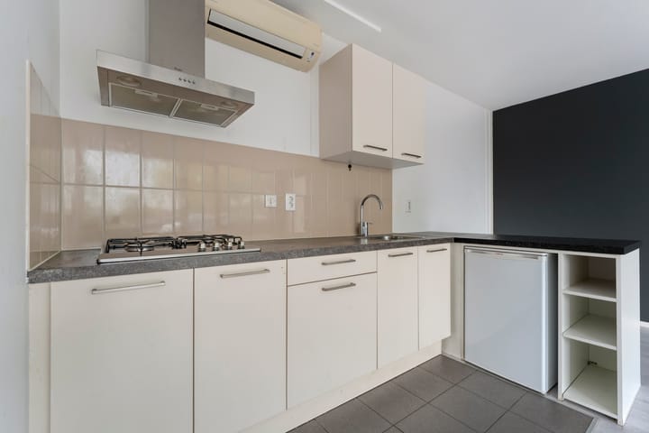 Photo 4 of Nicolaas Beetsplein 109