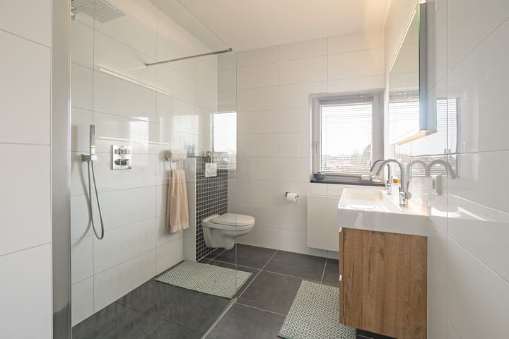 Foto 3 van Kanaalboulevard 27