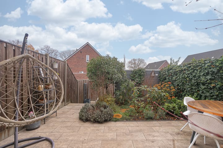 Foto 22 van Kanaalboulevard 27