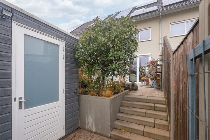 Foto 23 van Kanaalboulevard 27