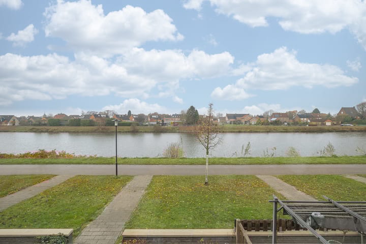 Foto 26 van Kanaalboulevard 27