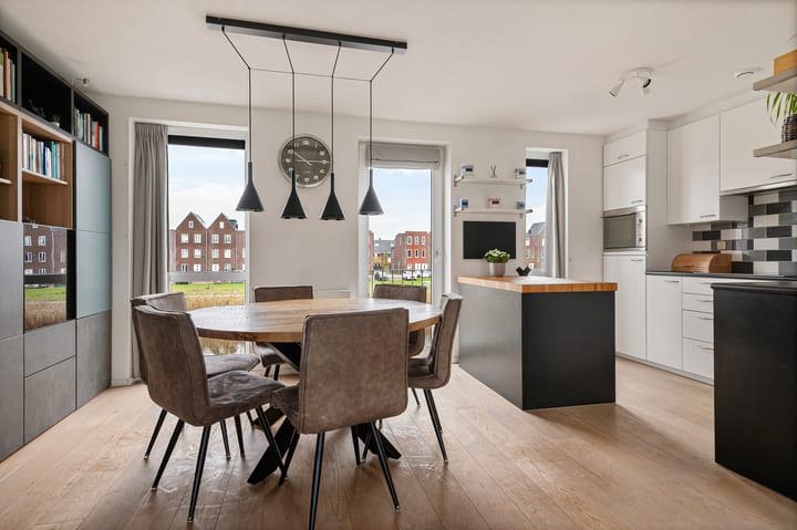 Photo 3 of Deltaweg 75