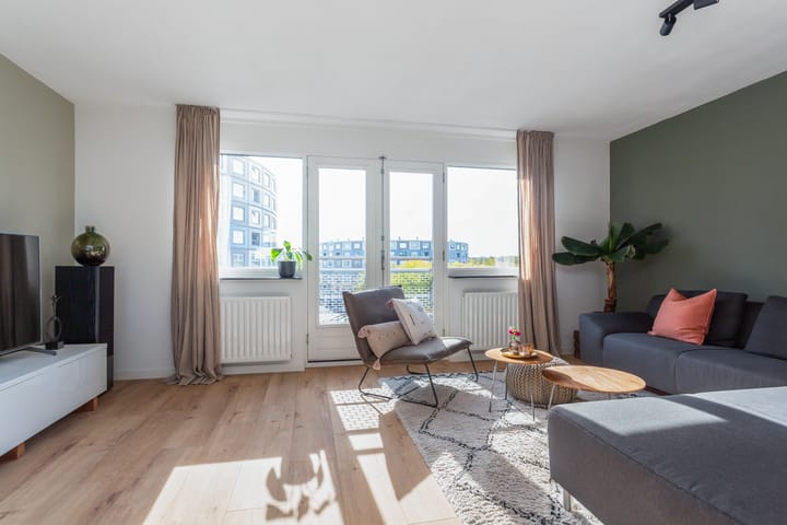 Photo 4 of Lodewijk Pincoffsweg 69