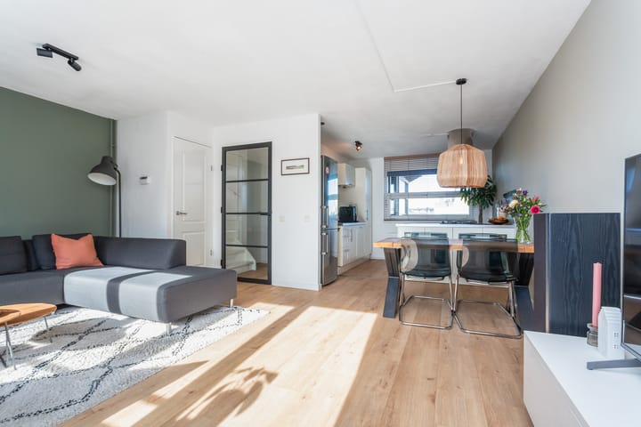 Photo 7 of Lodewijk Pincoffsweg 69