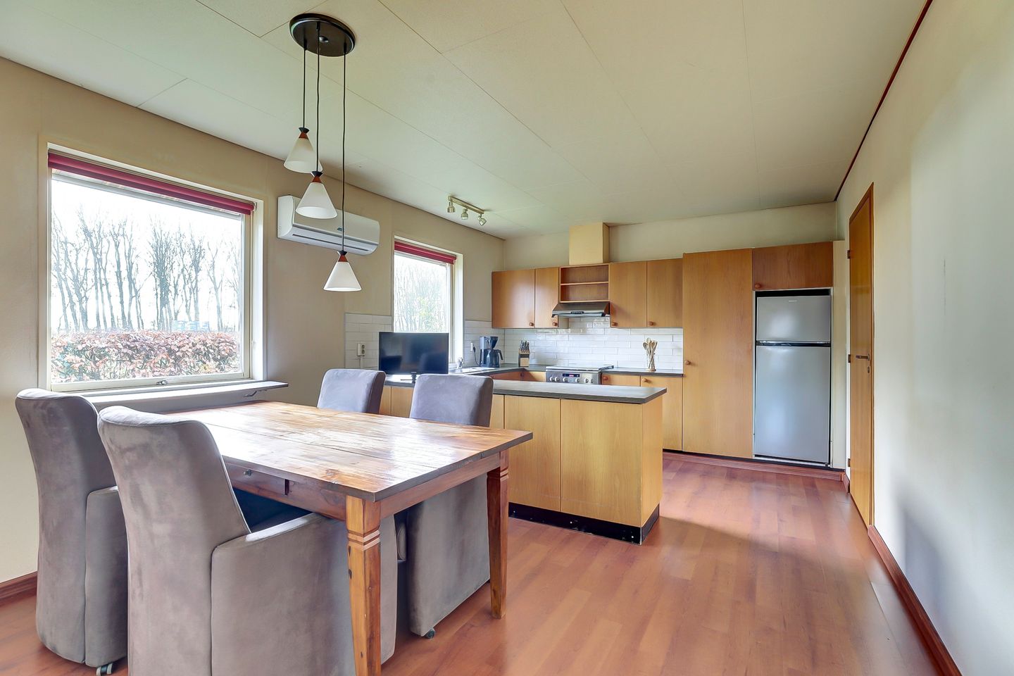 Foto 14 van Meseame 24