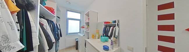 Slaapkamer 3 - Inloopkast