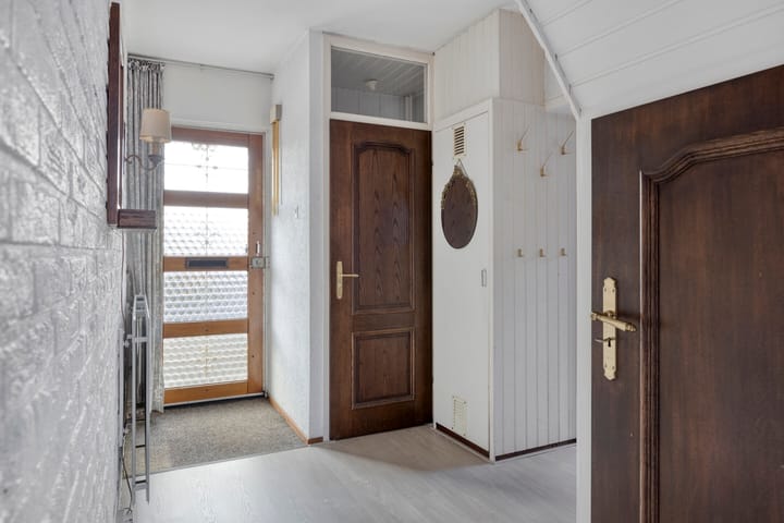 Foto 12 van Weegbree 141