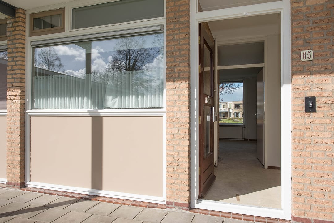 Photo 1 of Albert Schweitzerlaan 65