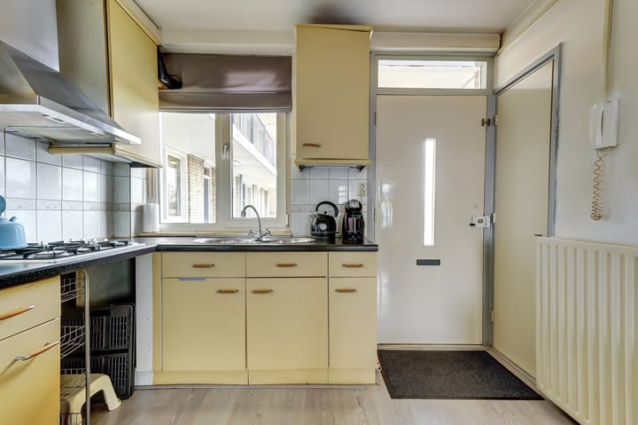 Photo 9 of Lavasweg 47